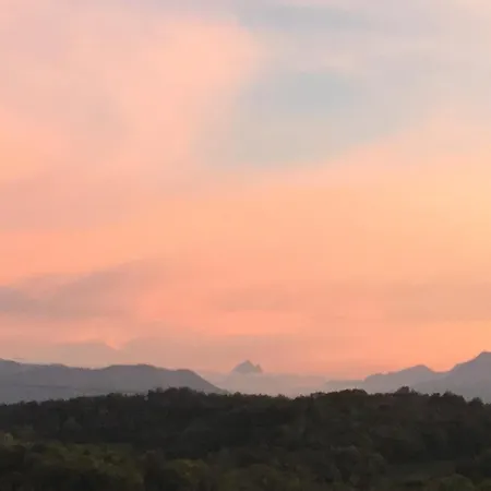 Homestay szállás Poulou Pyrenees Gelos